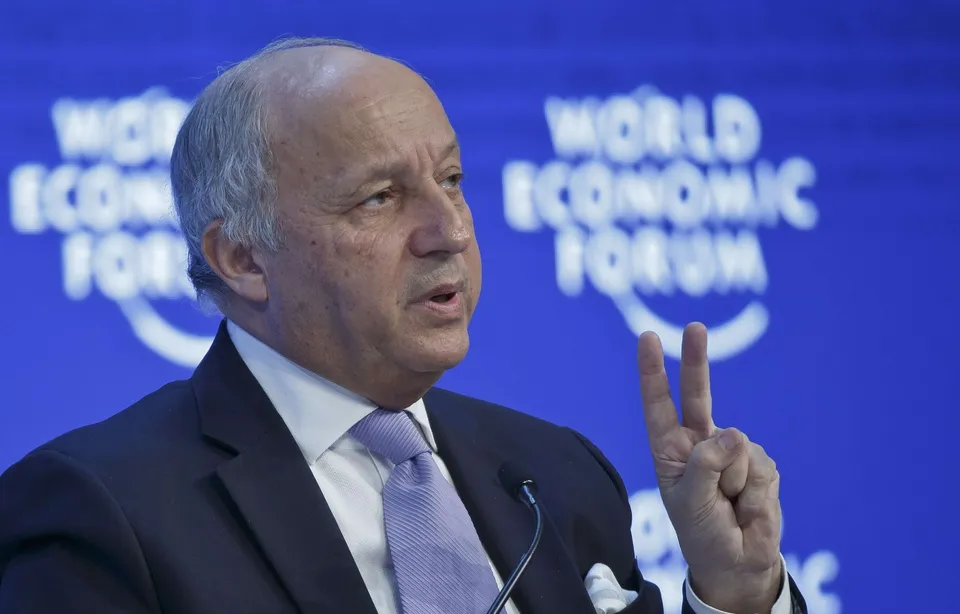 You are currently viewing Loi immigration : Le Conseil constitutionnel rend un texte plus conforme au texte initiale proposé par le gouvernement