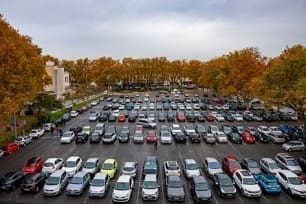 Lire la suite à propos de l’article Bron : La Métropole de Lyon lance le réaménagement de la place de la Liberté pour un centre-ville revitalisé