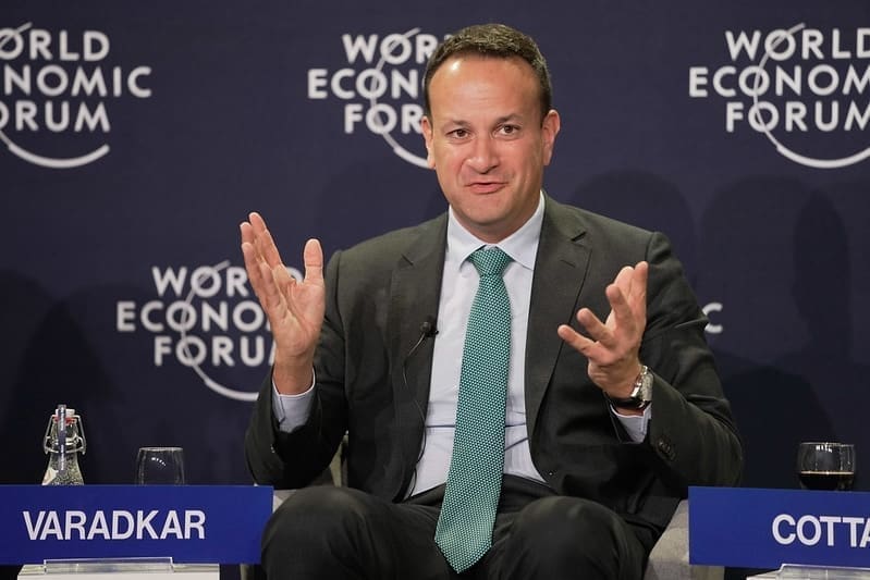 You are currently viewing Elon Musk s’inquiète une nouvelle foi de la loi sur les « discours haineux » du contributeur du FEM, Leo Varadkar