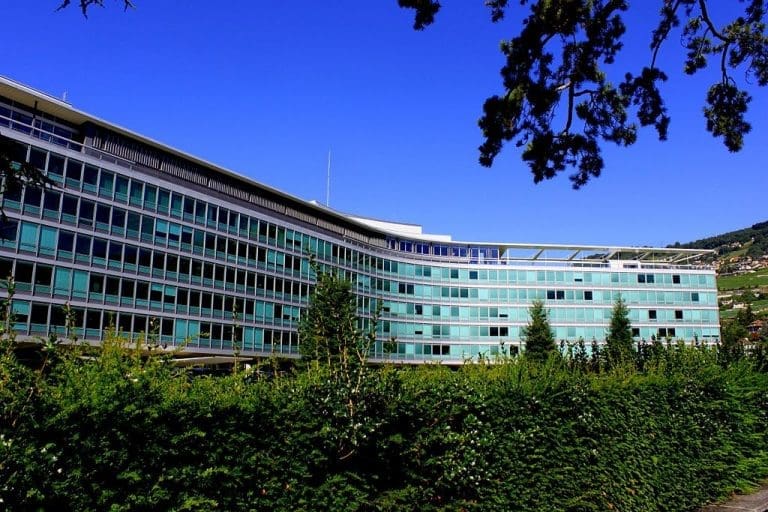 Lire la suite à propos de l’article Scandale de l’eau en bouteille : Nestlé et l’ombre du Forum économique mondial