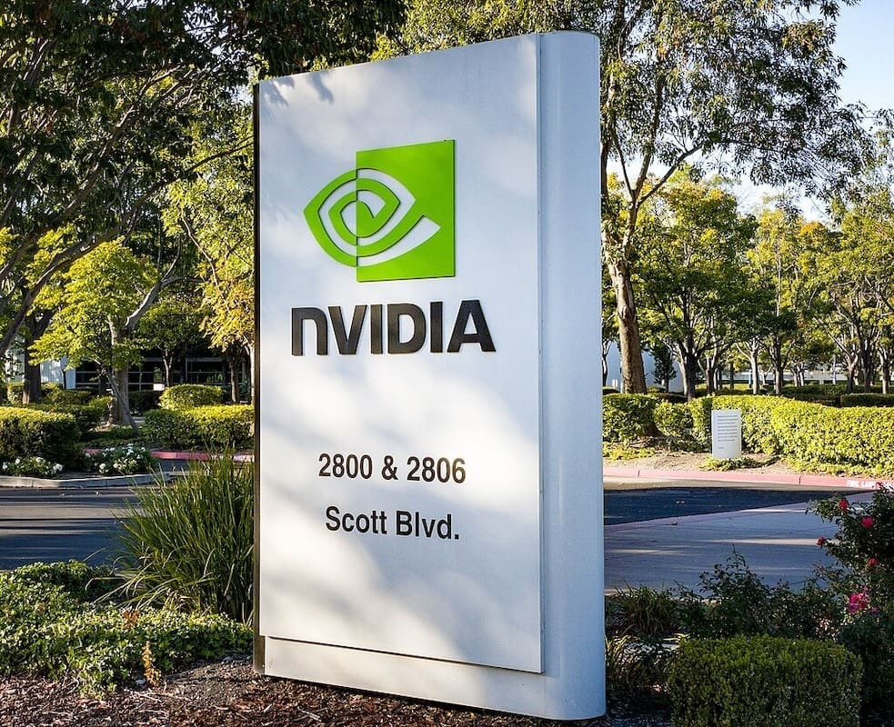You are currently viewing Etats-Unis : Nvidia dépasse brièvement Amazon en valeur boursière