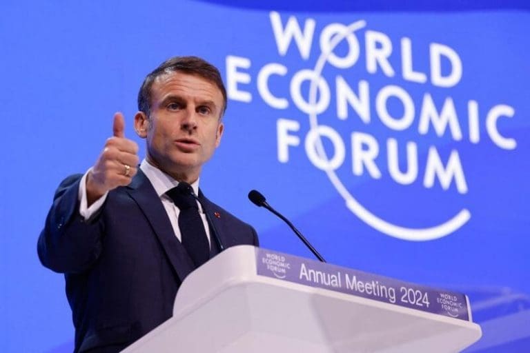 Lire la suite à propos de l’article Guerre en Ukraine : Macron affirme que l’envoi de troupes occidentales ne peut «être exclu»