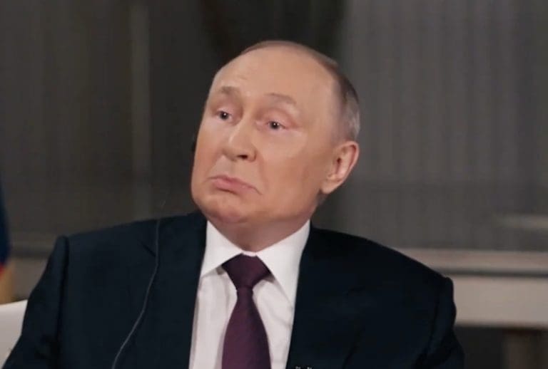 Lire la suite à propos de l’article Poutine est-il révisionniste comme l’affirme Macron ?