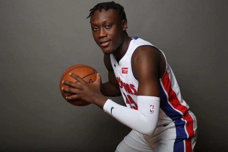 Lire la suite à propos de l’article Roanne : Sekou Doumbouya choralien jusqu’à la fin de la saison