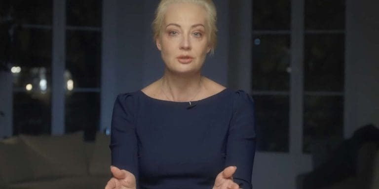 Lire la suite à propos de l’article Thierry Breton réagit promptement à la suspension du compte X d’Ioulia Navalnaïa