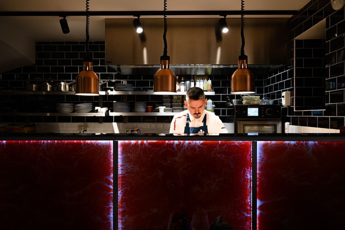 You are currently viewing Ain : L’AinTimiste, restaurant du Chef Jérôme Busset, obtient sa première Étoile Michelin