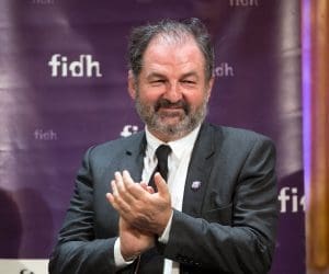 Lire la suite à propos de l’article Denis Olivennes fait-il mine de soutenir CNews ?