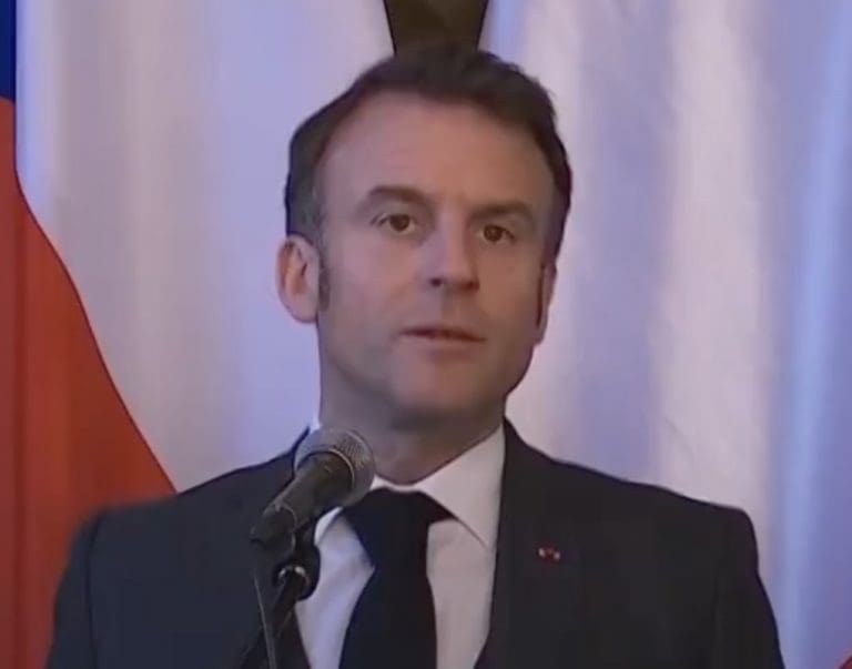 Lire la suite à propos de l’article Rencontre des trois derniers présidents Français membres du Forum économique mondial pour discuter de la crise en Ukraine