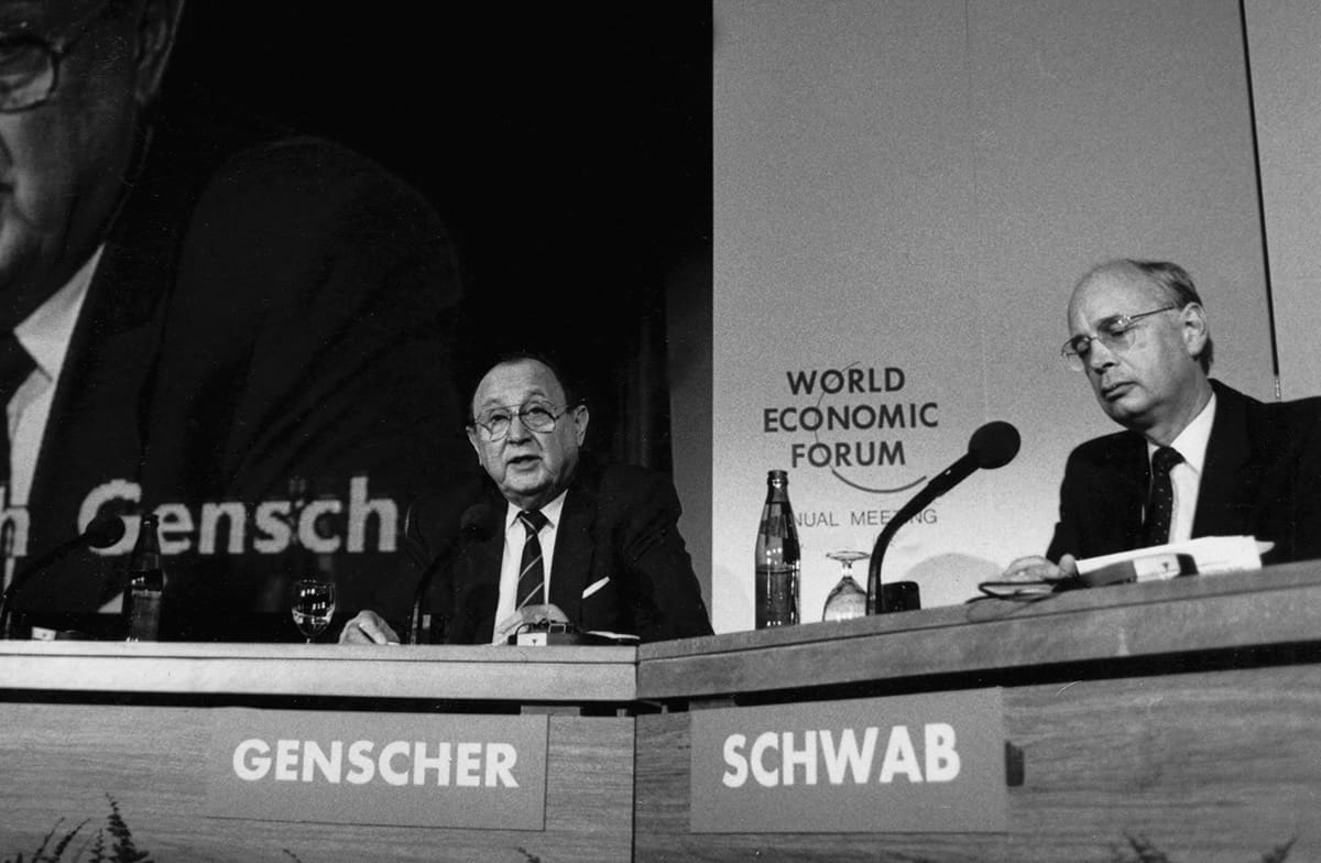 You are currently viewing Genex : La Fenêtre de la RDA sur les produits de l’Ouest et le pied dans la porte soviétique du groupe Bilderberg et du FEM