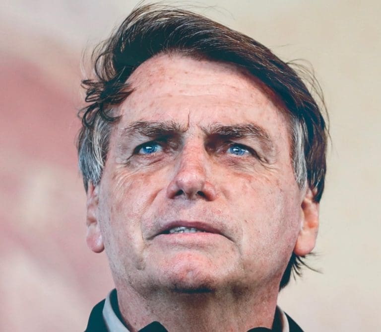 Lire la suite à propos de l’article Bresil : Bolsonaro remercie Elon Musk pour ses efforts visant à protéger la liberté d’expression et la Démocratie