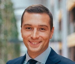 Lire la suite à propos de l’article Élections Européennes 2024 : Le Rassemblement National conserve son avance, selon un récent sondage