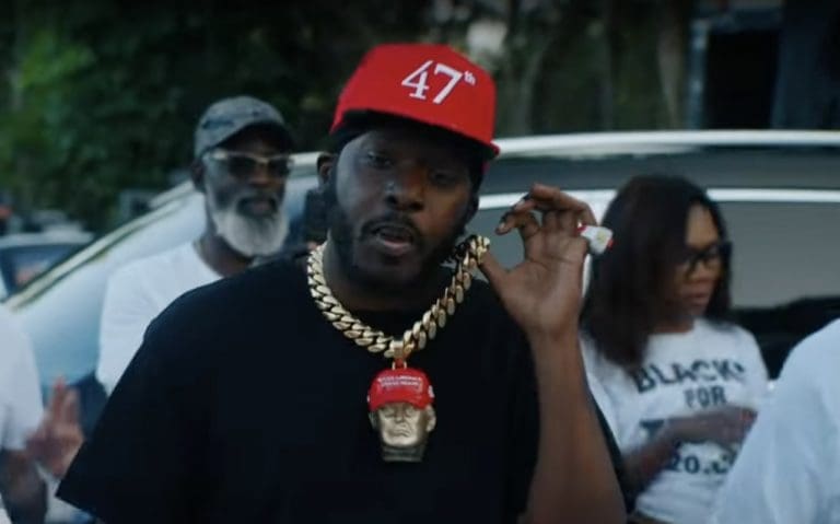 Lire la suite à propos de l’article Etats-unis : Le succès grandissant de Donald Trump auprès des rappeurs et de la communauté afro-américaine agace les Démocrates