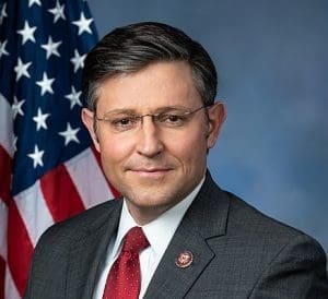 Lire la suite à propos de l’article Etats-unis : Marjorie Taylor Greene accuse Mike Johnson d’être victime de chantage après qu’il ait changé ses positions sur des sujets clés