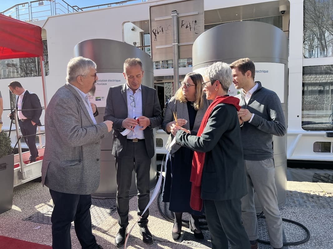 You are currently viewing Lyon : De nouvelles bornes électriques pour diminuer les nuisances des paquebots fluviaux en centre ville