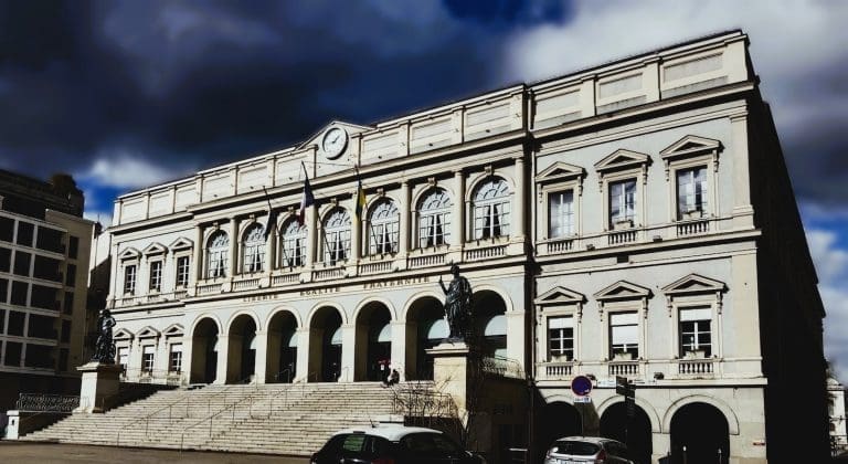 Lire la suite à propos de l’article Saint-Etienne : « Secret d’info », le podcast de Radio France se penche sur l’affaire de la sextape