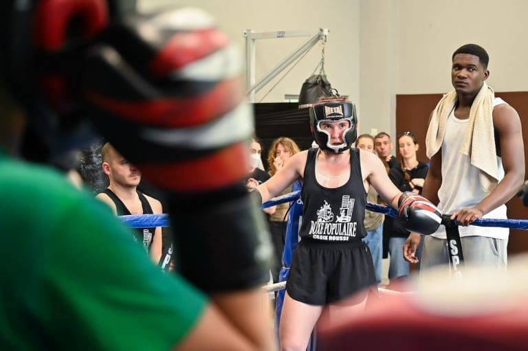 Lire la suite à propos de l’article Boxe : Retour sur le nouvel interclubs de la Boxe Populaire Croix Rousse