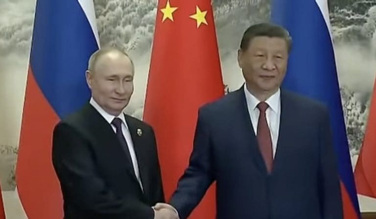 Lire la suite à propos de l’article Poutine et Xi Jinping proposent une alternative à l’ordre mondial dominé par l’occident