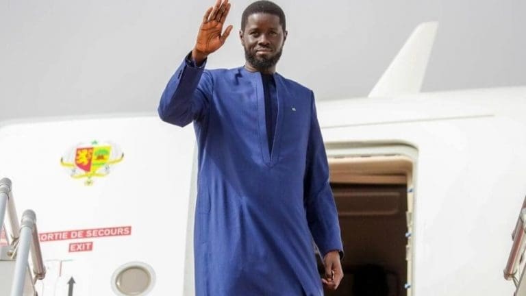 Lire la suite à propos de l’article Sénégal : Le nouveau président Bassirou Diomaye Faye ne veut plus de cérémonies protocolaires lors de ses déplacements