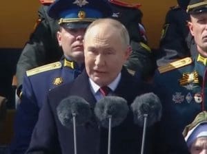 Lire la suite à propos de l’article Vladimir Poutine brandit une nouvelle fois la menace d’une guerre nucléaire et accuse l’Occident de « déformer la vérité sur la Seconde Guerre mondiale »
