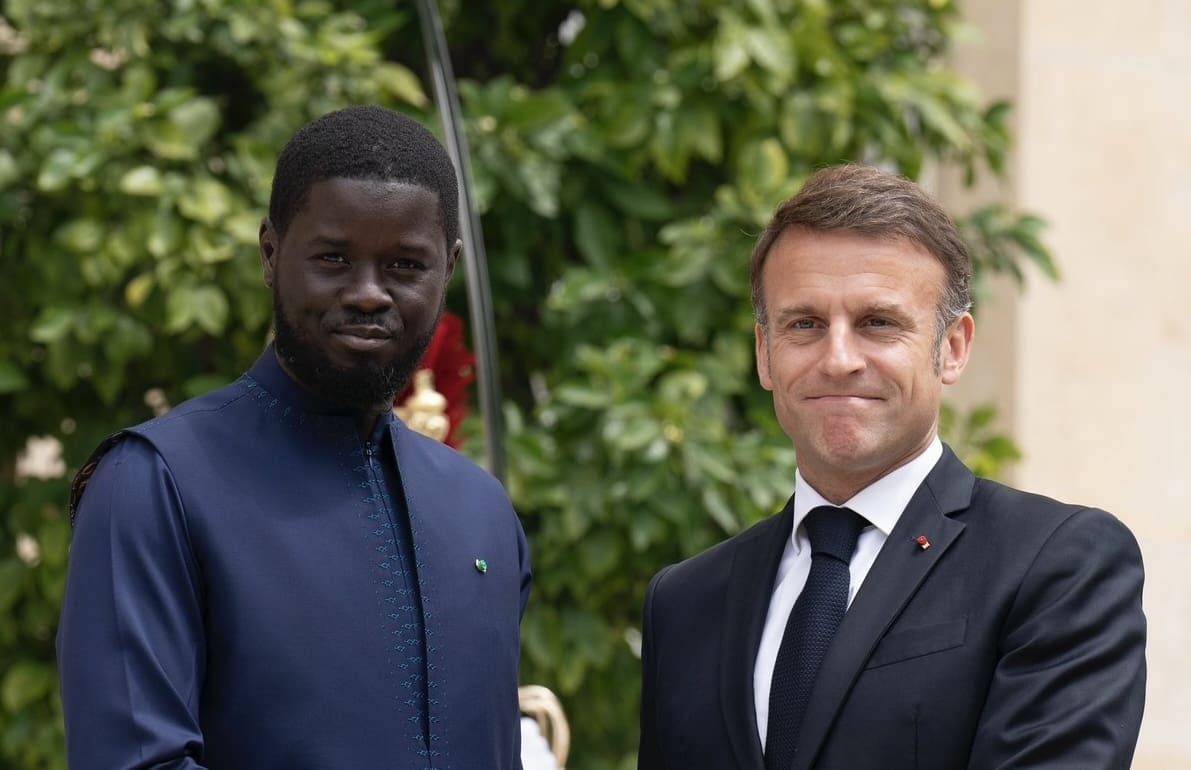 You are currently viewing Bassirou Diomaye Faye et Emmanuel Macron annoncent leur intention de renforcer leur collaboration