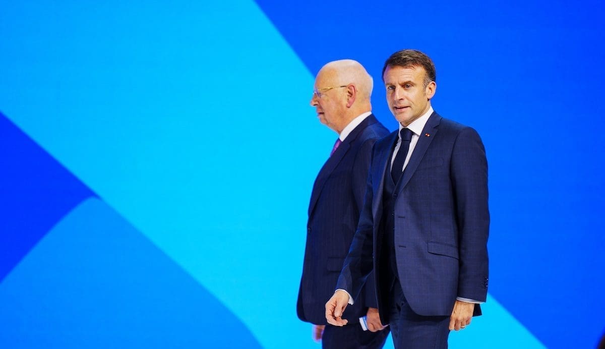 You are currently viewing France : La « guerre civile » dans l’agenda de Macron, du WEF et de la Maçonnerie ?