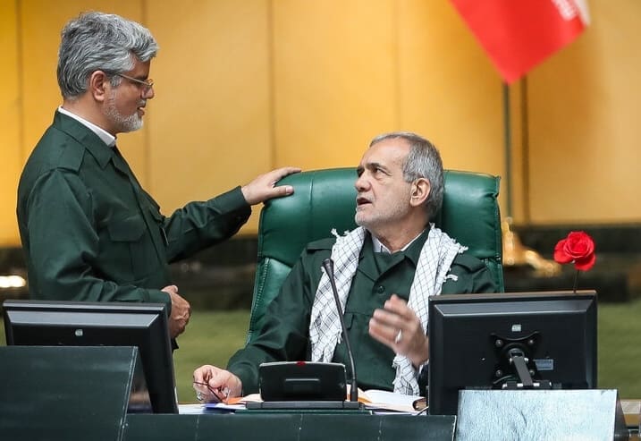 Lire la suite à propos de l’article Iran : Masoud Pezeshkian, le candidat réformiste du système