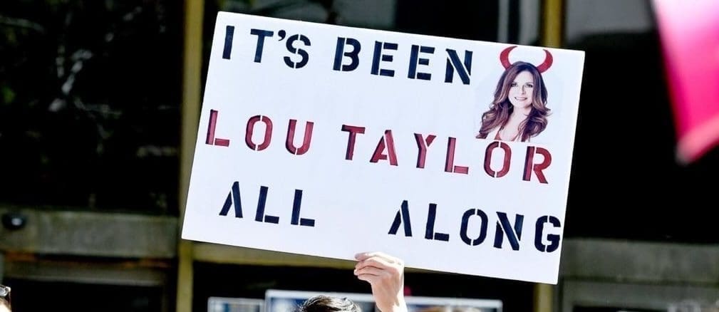 You are currently viewing Justin Bieber vire sa manager Lou Taylor, à la réputation sulfureuse