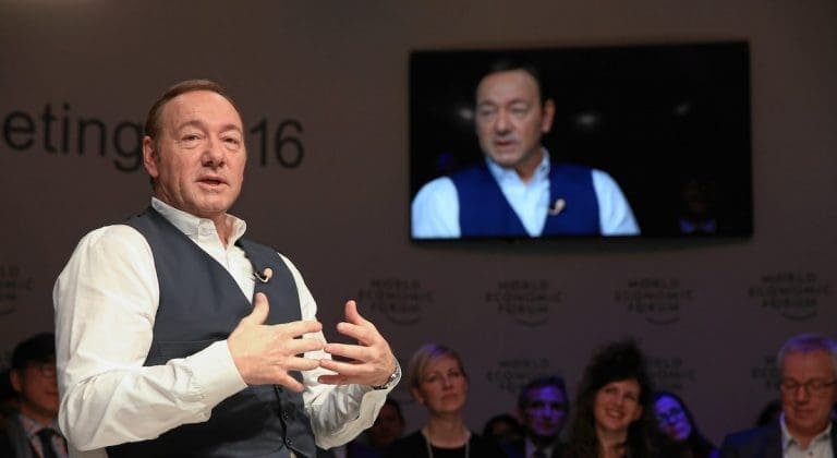 Lire la suite à propos de l’article Kevin Spacey est ruiné : Les personnalités de la liste d’Epstein tombent les unes après les autres