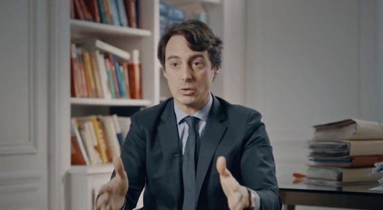 Lire la suite à propos de l’article L’avocat de la meurtrière présumée de Lola candidat pour la Macronie