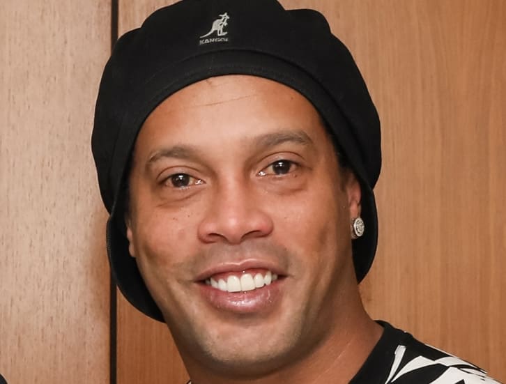 Lire la suite à propos de l’article Suisse : Ronaldinho à Vernier ce week-end pour inaugurer son nouveau « Tacos »
