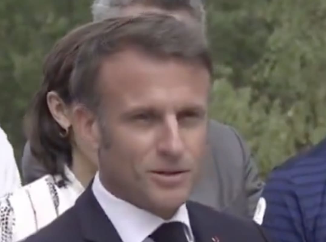 You are currently viewing JO 2024 : Macron rassure sur les préparatifs et la sécurité