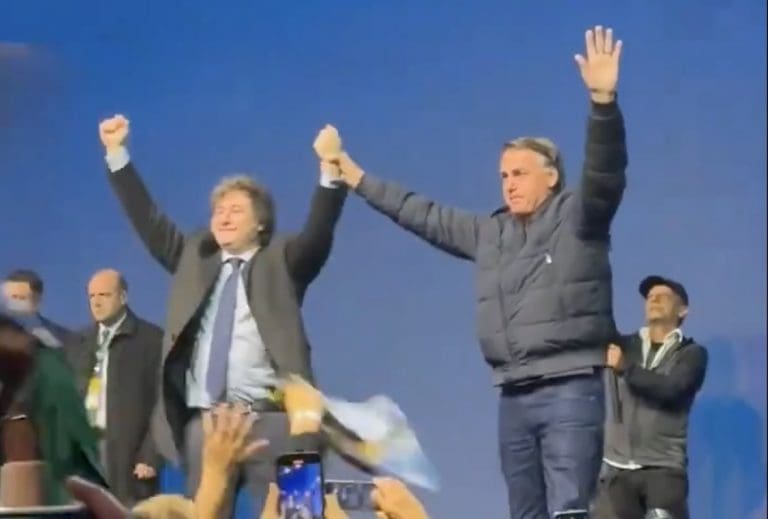 Lire la suite à propos de l’article Javier Milei et Jair Bolsonaro solidifient leur alliance au Brésil