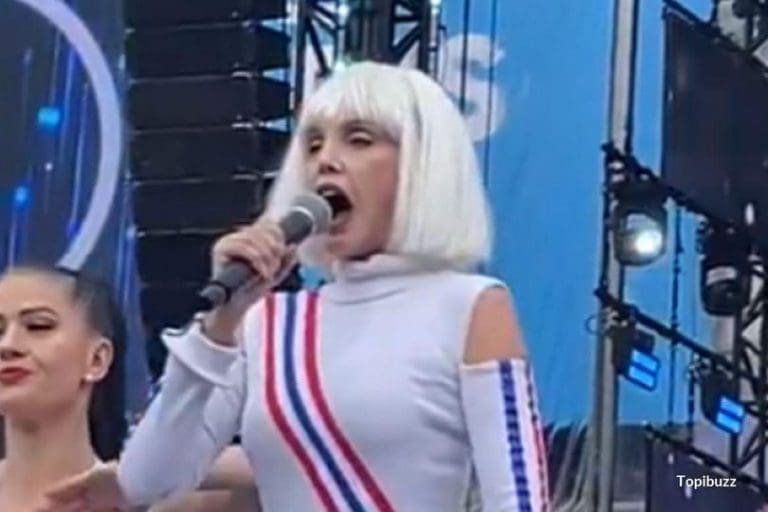 Lire la suite à propos de l’article Paris 2024 : La performance d’Arielle Dombasle enflamme les réseaux sociaux