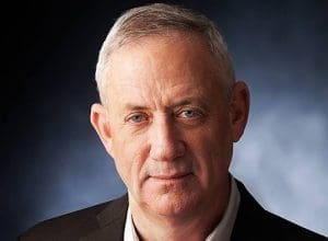 Lire la suite à propos de l’article Benny Gantz et le Premier ministre qatari ont rencontré des familles d’otages à Paris
