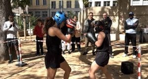 Lire la suite à propos de l’article Lyon : Le BBQ de rentrée de la Boxe Populaire Croix-Rousse célèbre l’histoire de lutte sociale du quartier