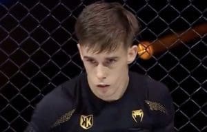 Lire la suite à propos de l’article MMA : Paul Dena frappe fort avec un KO en 5 secondes lors de l’Hexagone MMA