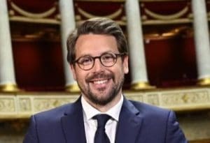 Lire la suite à propos de l’article Sarkozy à l’Élysée : « En présence de ses avocats? », questionne Benjamin Lucas