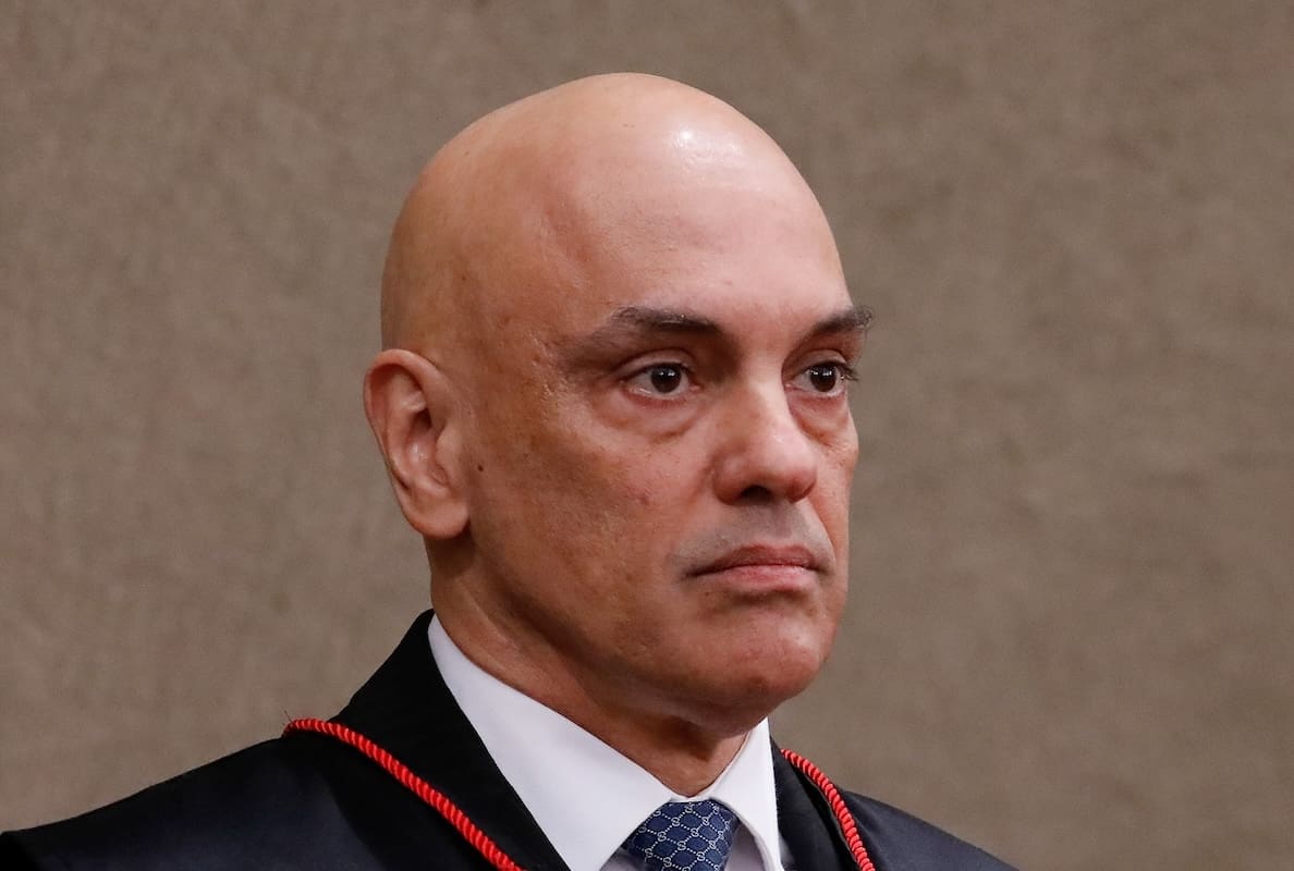 You are currently viewing Brésil : La cour suprême lève la suspension de X (anciennement Twitter)