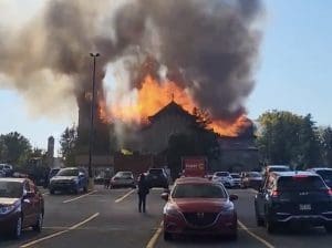 Lire la suite à propos de l’article Canada : Incendie de l’église Notre-Dame-des-Sept-Allégresses au Québec