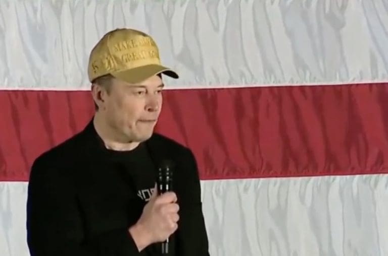 Lire la suite à propos de l’article États-Unis : Elon Musk se mouille pour Donald Trump lors d’un meeting à Folsom en Pennsylvanie