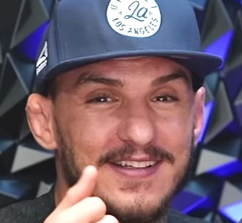 You are currently viewing Moicano écœuré par son classement UFC accuse les journalistes de MMA d’aimer Macron