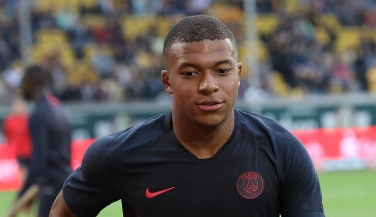 Lire la suite à propos de l’article Paris : La LFP ordonne au PSG de verser 55 millions d’euros à Kylian Mbappé, le club refuse