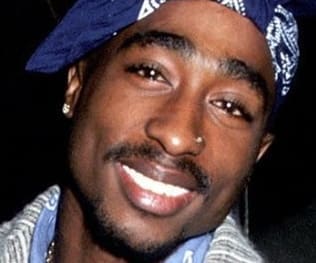 Lire la suite à propos de l’article Retour sur la mort de Tupac et la sortie de son album posthume « Don Killuminati »