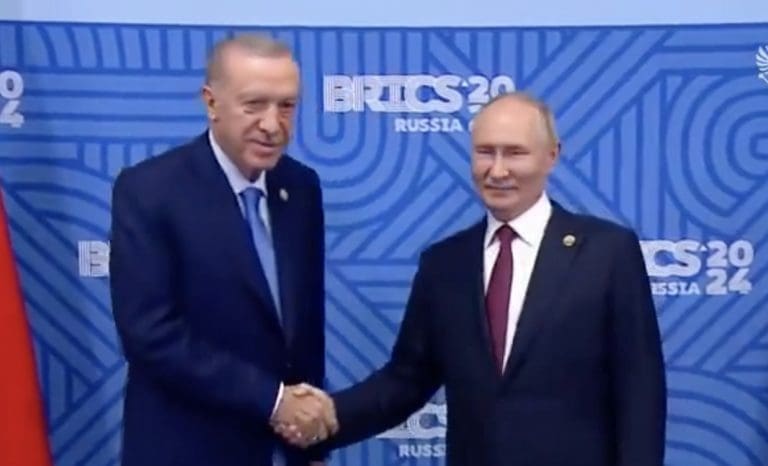 Lire la suite à propos de l’article Sommet des Brics : La Turquie pays membre de l’OTAN ferait partie des nouveaux « pays partenaires »