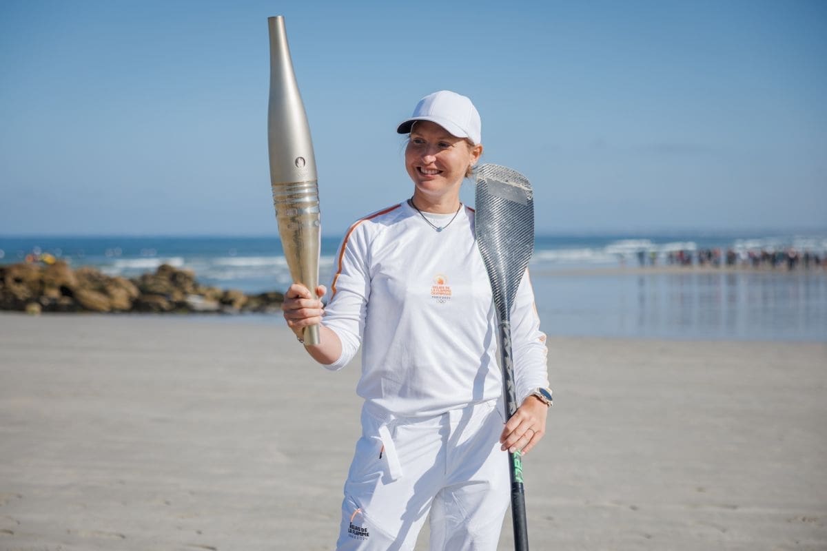 You are currently viewing Amandine Chazot : Le monde du stand up paddle en deuil après la disparition de la championne française