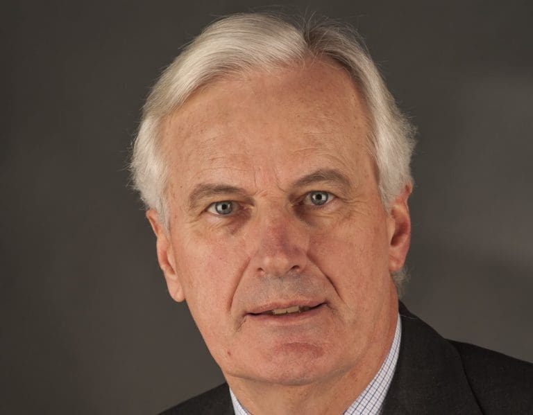 Lire la suite à propos de l’article Budget 2025 : Le rejet par l’Assemblée pourrait favoriser Michel Barnier au Sénat