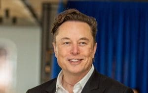 Lire la suite à propos de l’article Etats-unis : Les médias se demandent si Elon Musk pourrait se voir retirer sa nationalité américaine