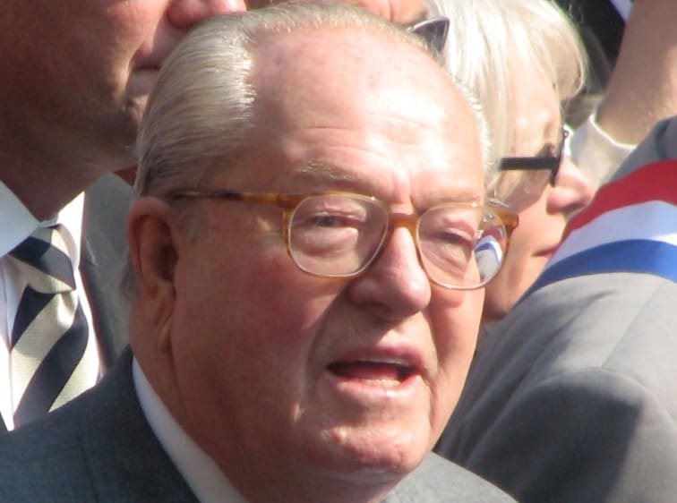 Lire la suite à propos de l’article Jean-Marie Le Pen : Ses proches s’indignent des rumeurs infondées sur sa santé