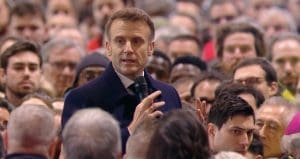 Lire la suite à propos de l’article Paris : Emmanuel Macron estime que Notre-Dame est « plus belle qu’avant »
