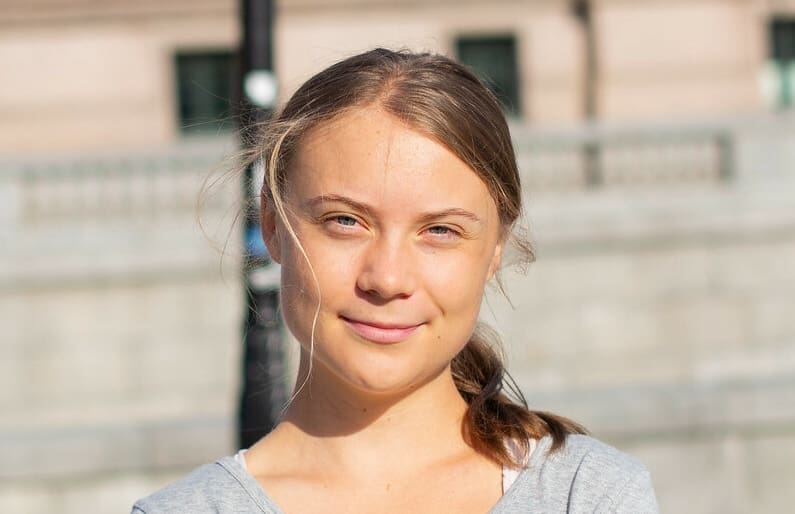 You are currently viewing Présidentielle américaine : Greta Thunberg accuse Kamala Harris de complicité dans le « génocide en Palestine »